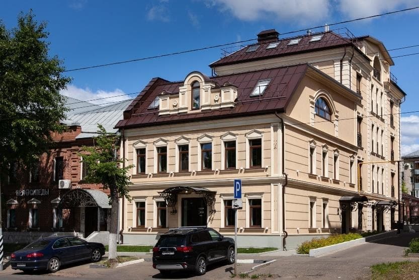 Офисный центр на 10 Августа, 44